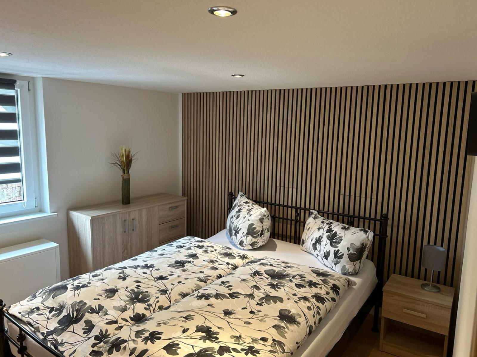 אטנהיים Ferienwohnung Oestreich מראה חיצוני תמונה